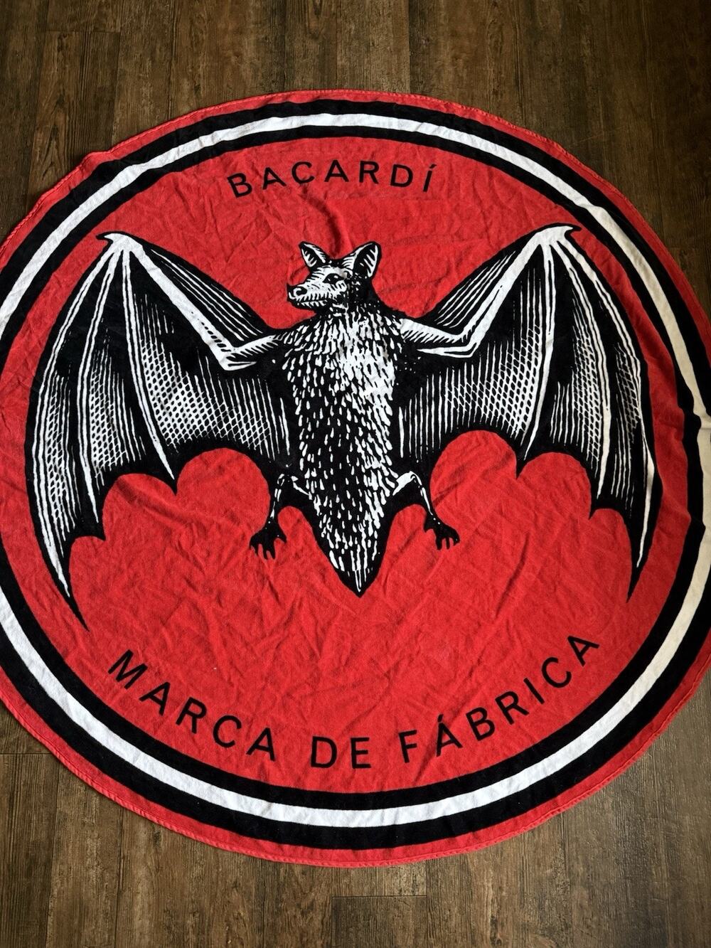 BACARDI Large Round Towel Red black Marca De Fabrica